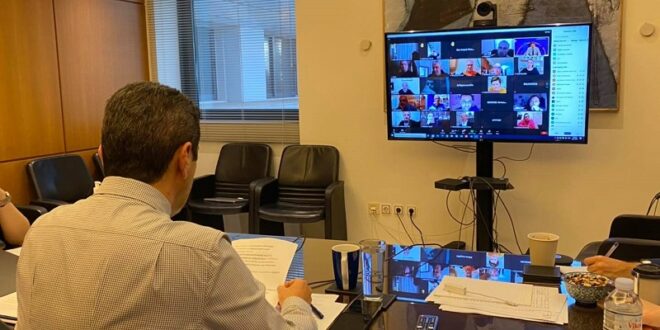 Διαφωνία Αυγενάκη-Λοιμωξιολόγων – «Να επιτραπεί η διεξαγωγή των πρωταθλημάτων»