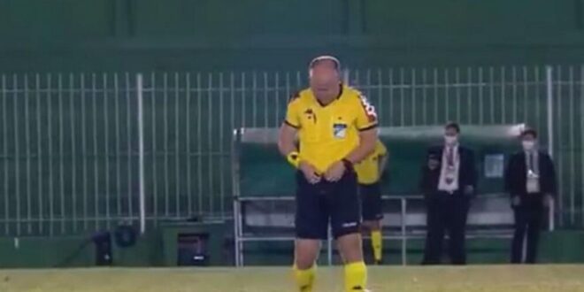 Απίστευτο: Διαιτητής στην Βραζιλία έκανε την… ανάγκη του στην σέντρα! (video)